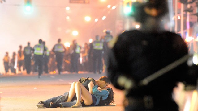 Kissing couple Kissing couple